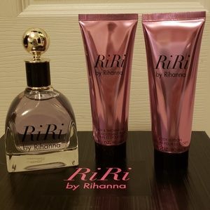 RiRi by Rihanna Set